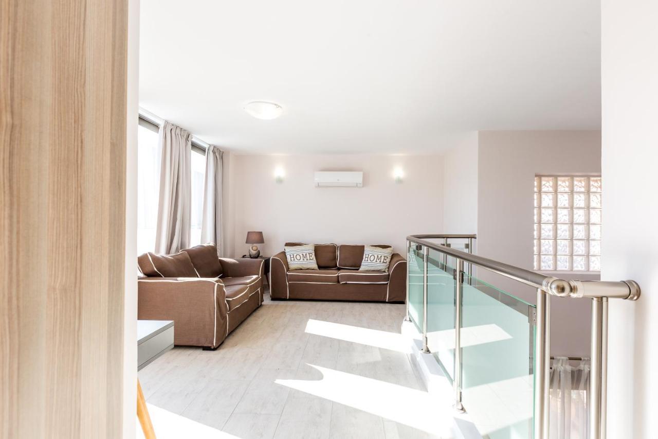 Peris Villa คาโตดารัตโซ ภายนอก รูปภาพ