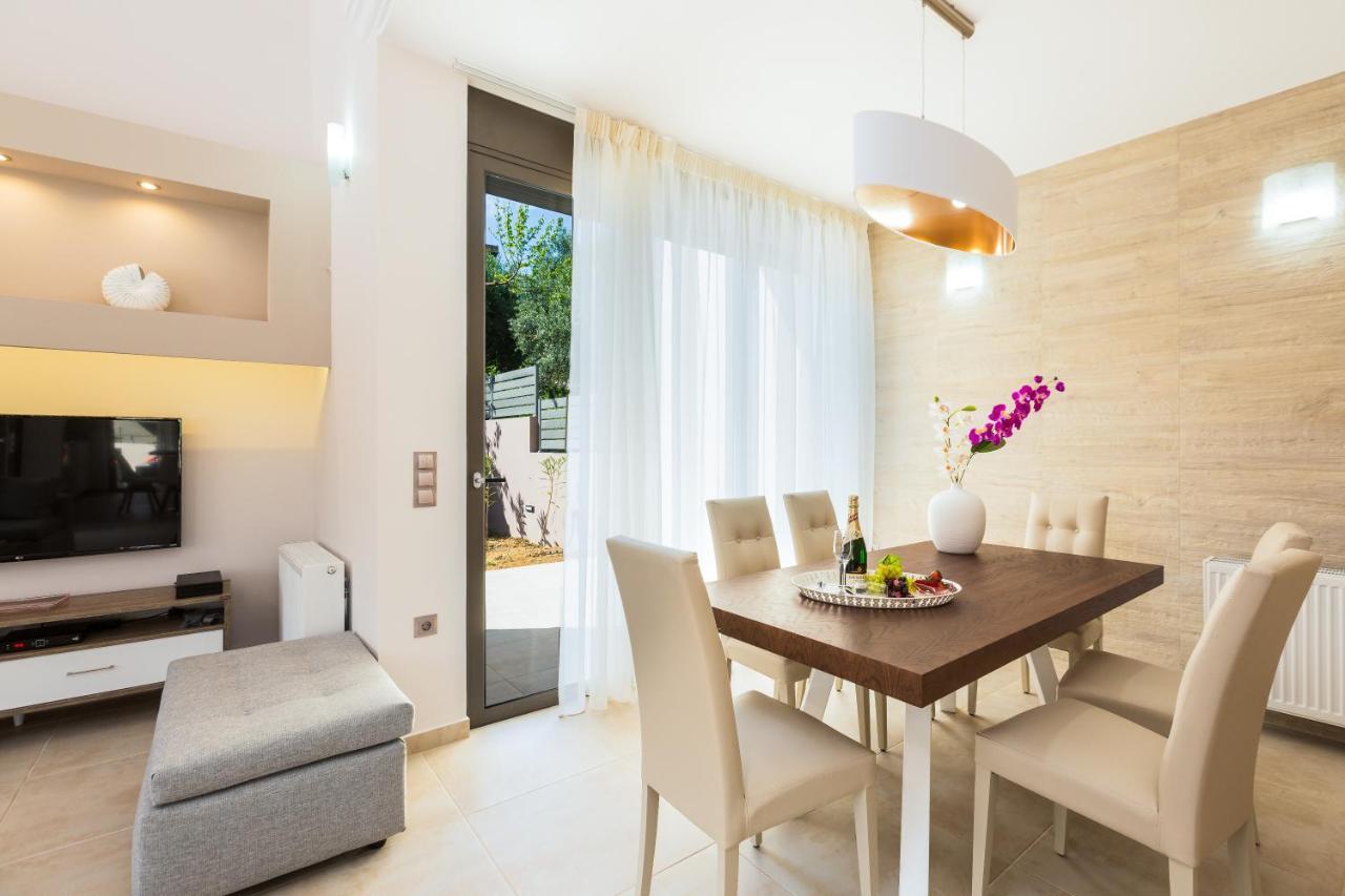 Peris Villa คาโตดารัตโซ ภายนอก รูปภาพ